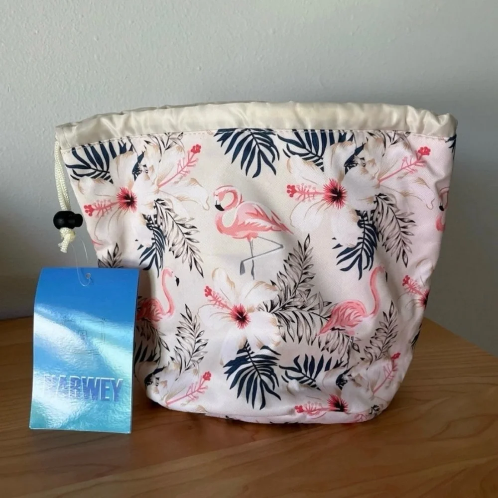 NWT Narwey Flamingo Cosmetic Bag